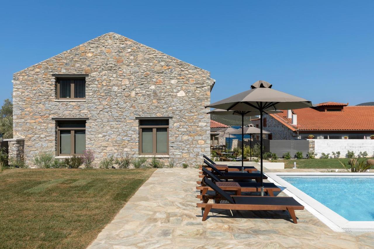 Lichnos Luxury Suites Sourpi Exterior foto