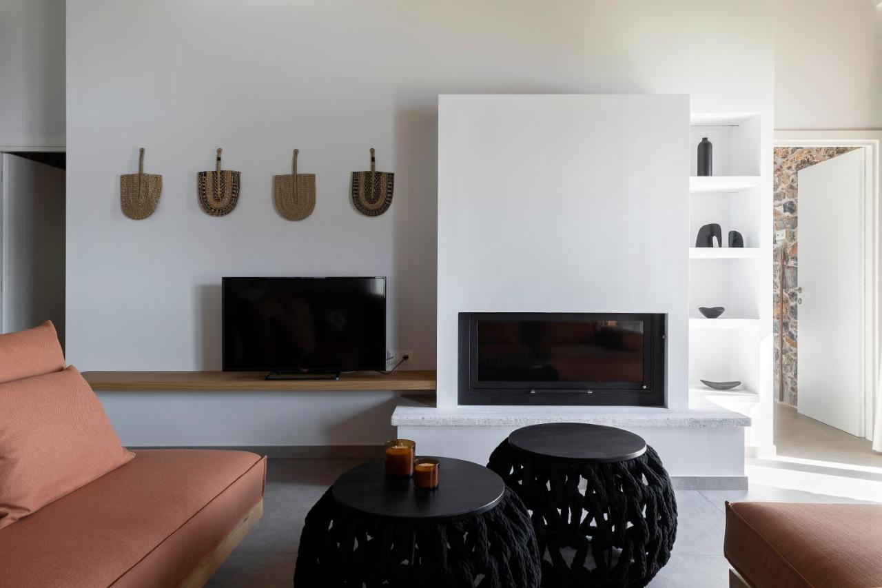 Lichnos Luxury Suites Sourpi Exterior foto