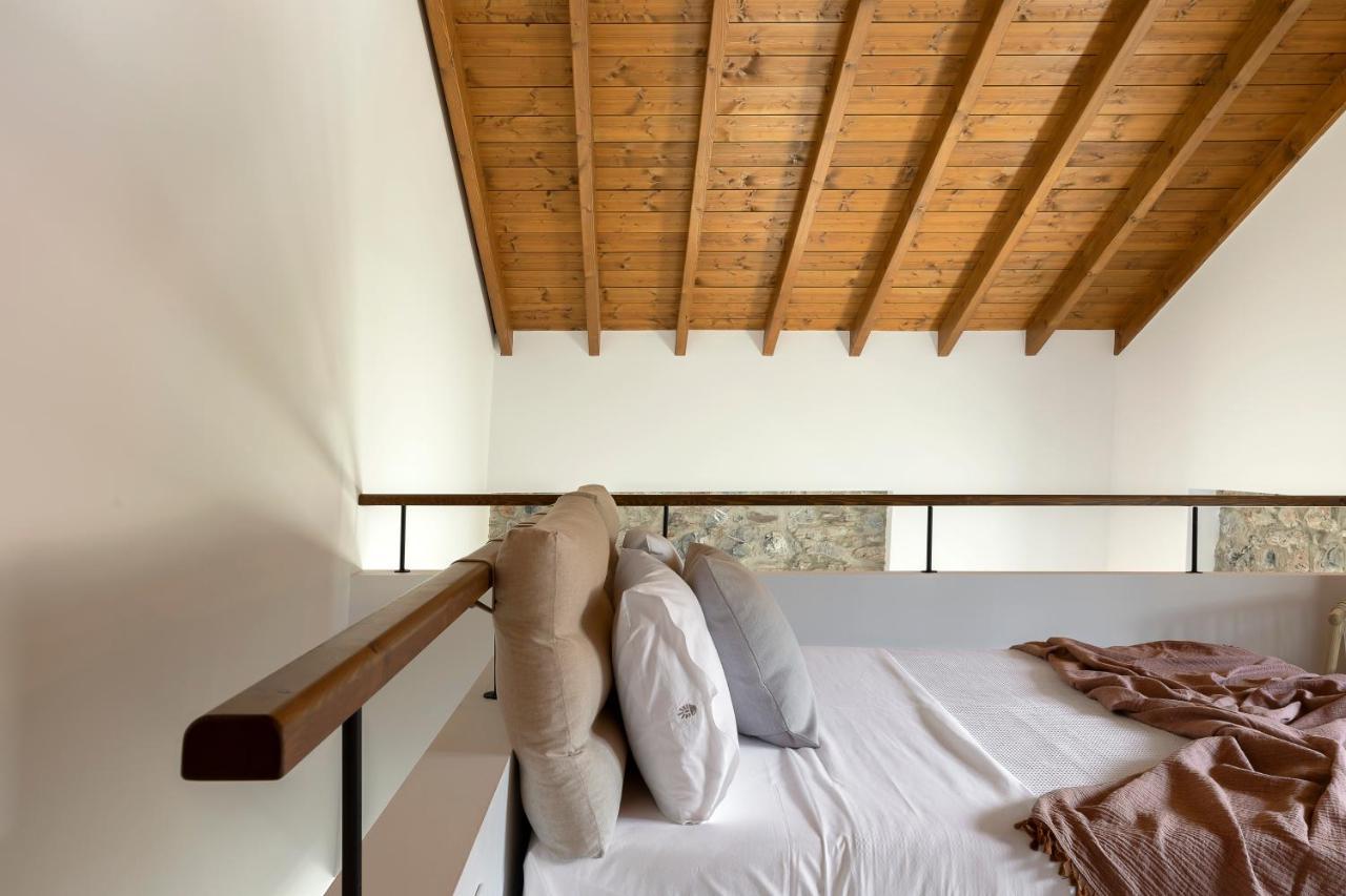 Lichnos Luxury Suites Sourpi Exterior foto